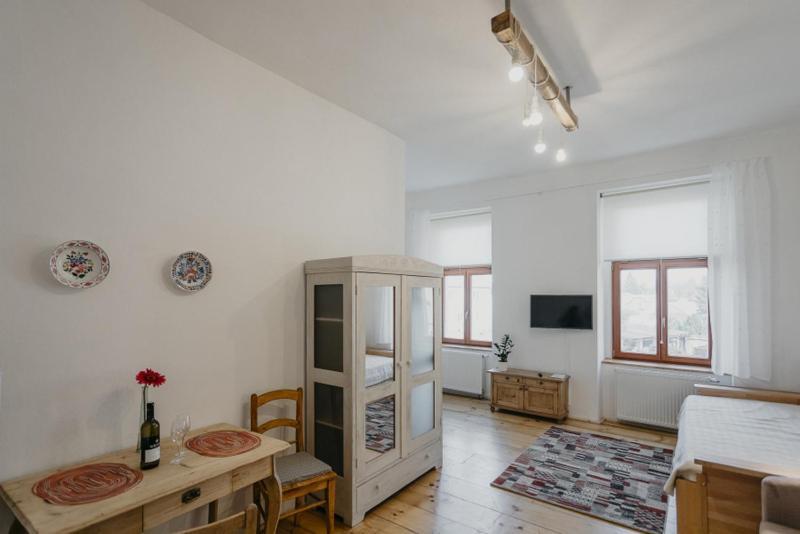 Apartman 3, Suvorovova 158 Cesky Brod Ngoại thất bức ảnh
